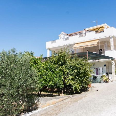 Apartmani Zana Okrug Gornji Exterior photo