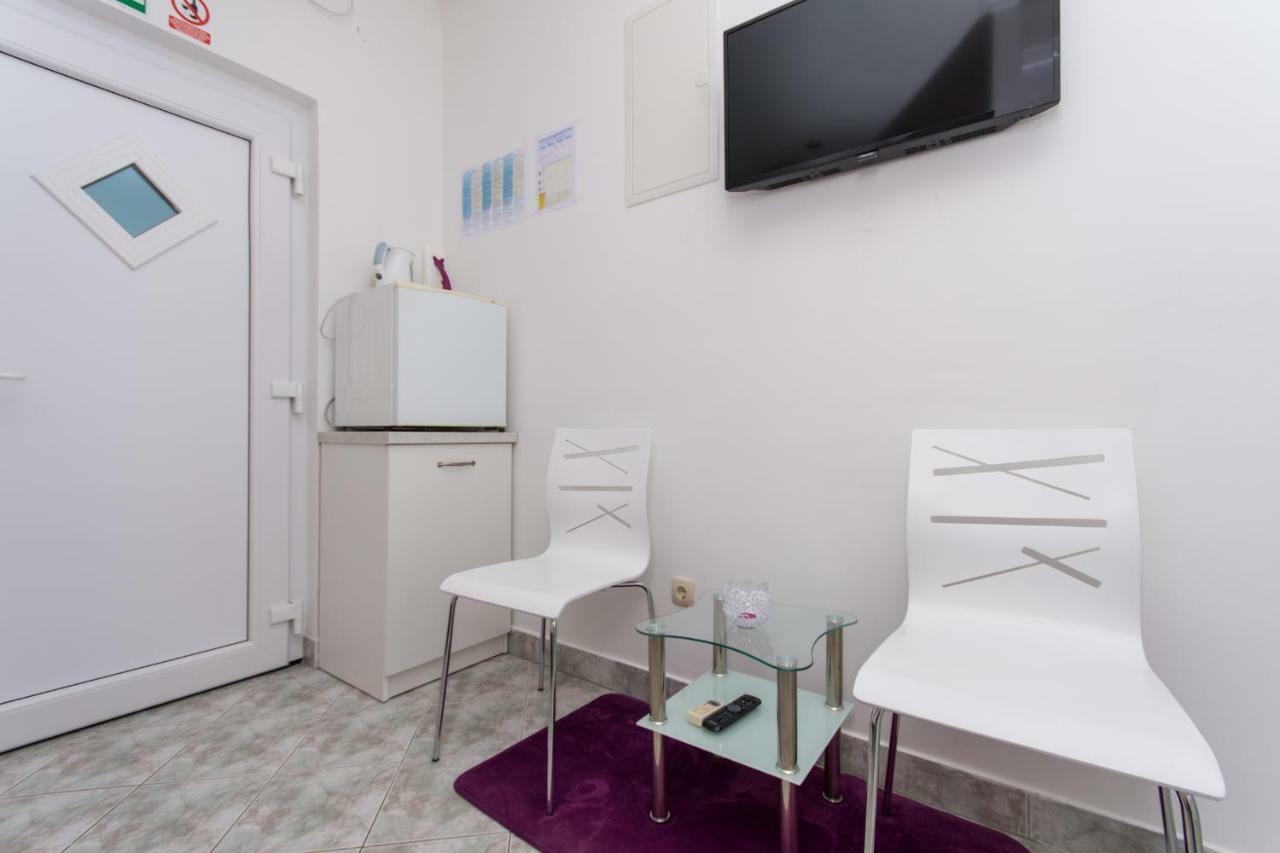 Apartmani Zana Okrug Gornji Exterior photo